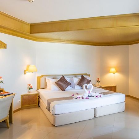City Beach Resort HHQ Exterior foto