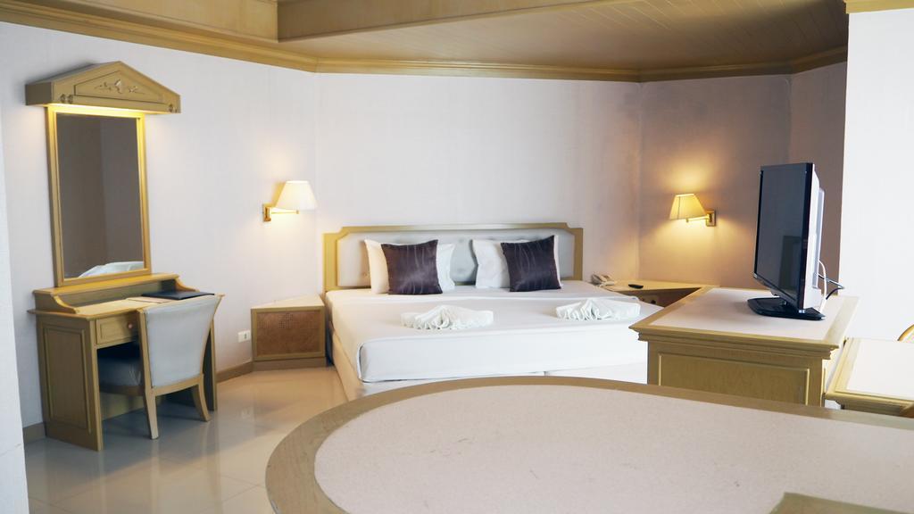 City Beach Resort HHQ Exterior foto